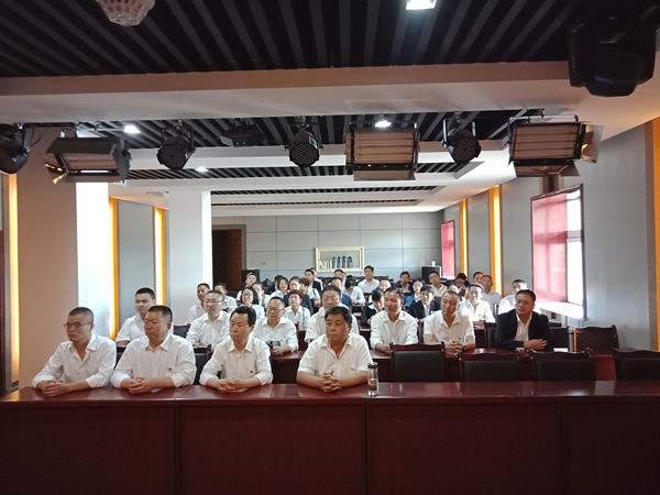 隴運集團公司黨委開展“不忘初心、牢記使命”紀念建黨98周年主題黨日活動