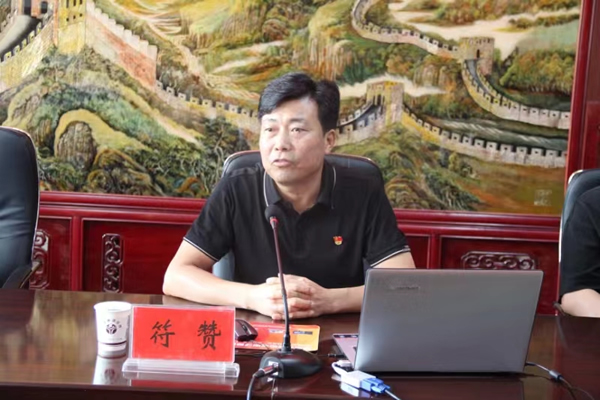 市政府國資委黨委委員、副主任符贊到隴運集團公司開展講授 黨紀學習教育專題 黨課暨“七一”慰問活動